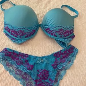 Victoria Secret Very Sexy Bra & Panty Set